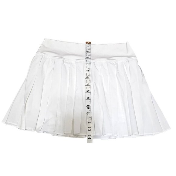 White Athletic Skort By Offline By Aerie M/L Polyester & Elastane - Picture 8 of 9